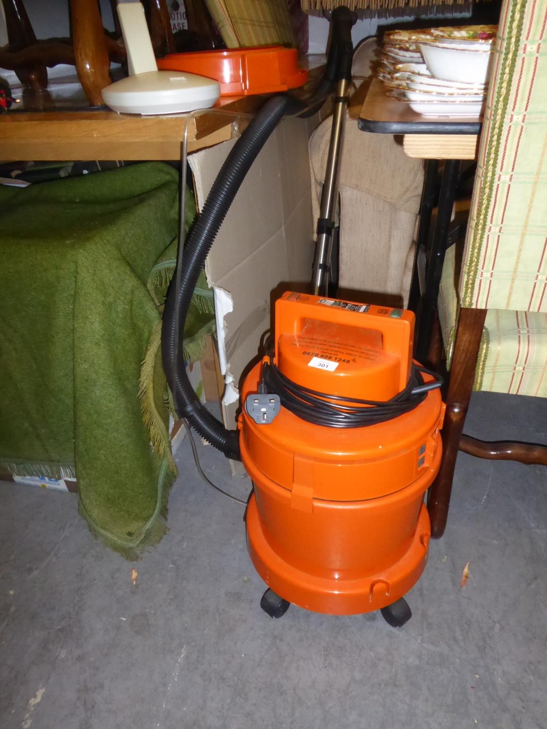 VAX TROLLEY VACUUM CLEANER