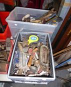 A QUANTITY OF TOOLS INCLUDING G-CLAMPS, VARIOUS HANDSAW, 30m TAPE MEASURE ETC...