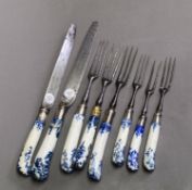 EIGHT PIECES OF 18th CENTURY CONTINENTAL TABLE CUTLERY, comprising two steel knives and six