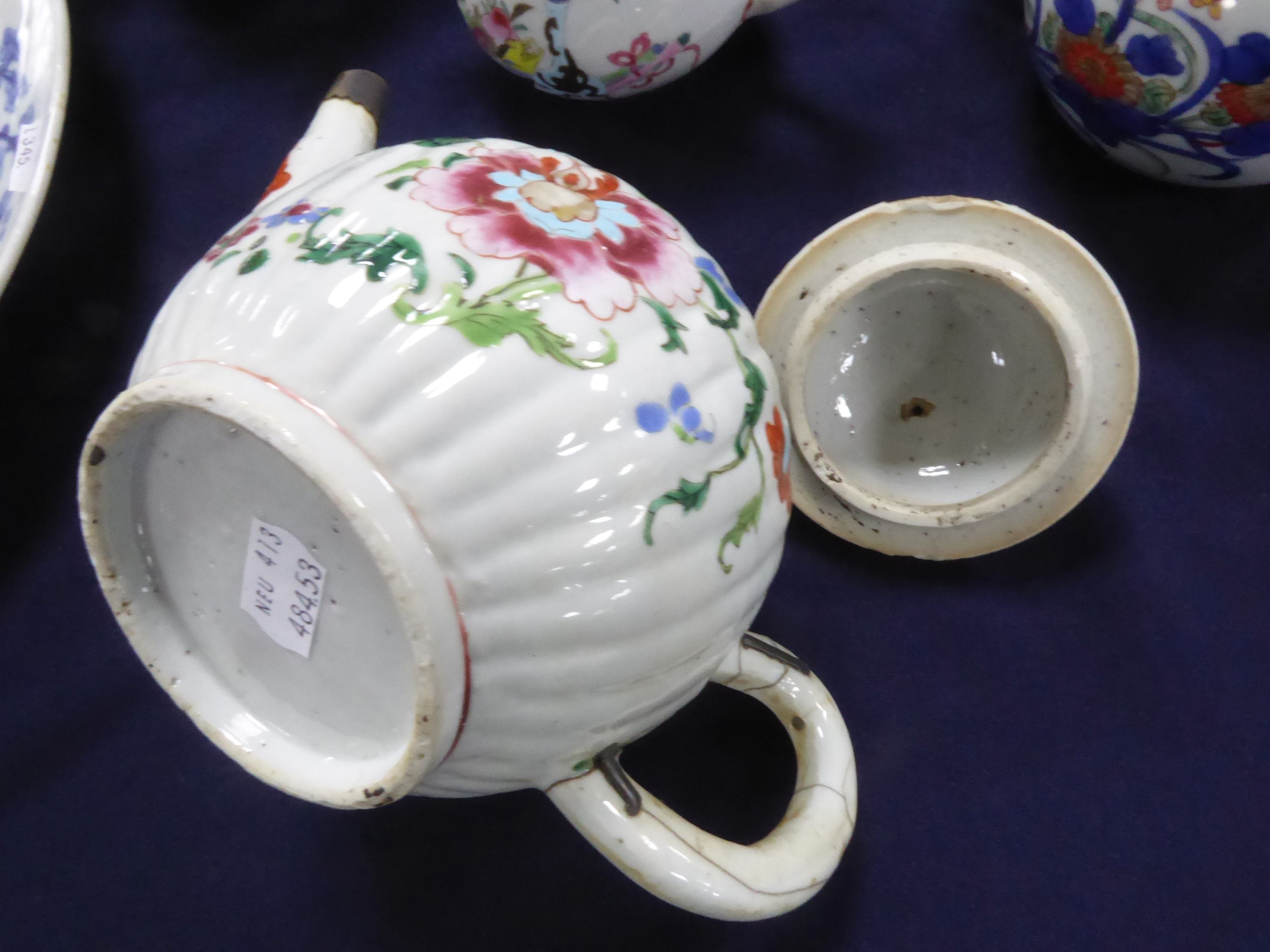 FOUR CHINESE MID QING DYNASTY PORCELAIN TEAPOTS, one with replaced white metal spout, one with metal - Image 8 of 14