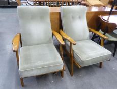 A PAIR OF PARKER KNOLL STYLE 1960'S RECLINING FIRESIDE ARMCHAIRS