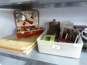 MIXED LOT OF MINOR COLLECTABLES, to include: 1960’s MANICURE (PART) SET, in red leather holder,