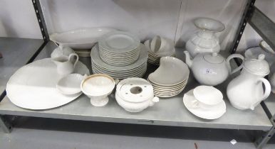 GOOD SELECTION OF WHITE GLAZED TEA AND DINNER WARES TO INCLUDE A HUTSCHENREUTHER OF GERMANY 'FORM