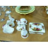 ROYAL ALBERT CHINA ‘OLD COUNTRY ROSES’ CIGARETTE BOX AND A PAIR OF OBLONG ASHTRAYS; FIVE PIECES OF