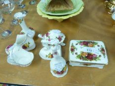 ROYAL ALBERT CHINA ‘OLD COUNTRY ROSES’ CIGARETTE BOX AND A PAIR OF OBLONG ASHTRAYS; FIVE PIECES OF