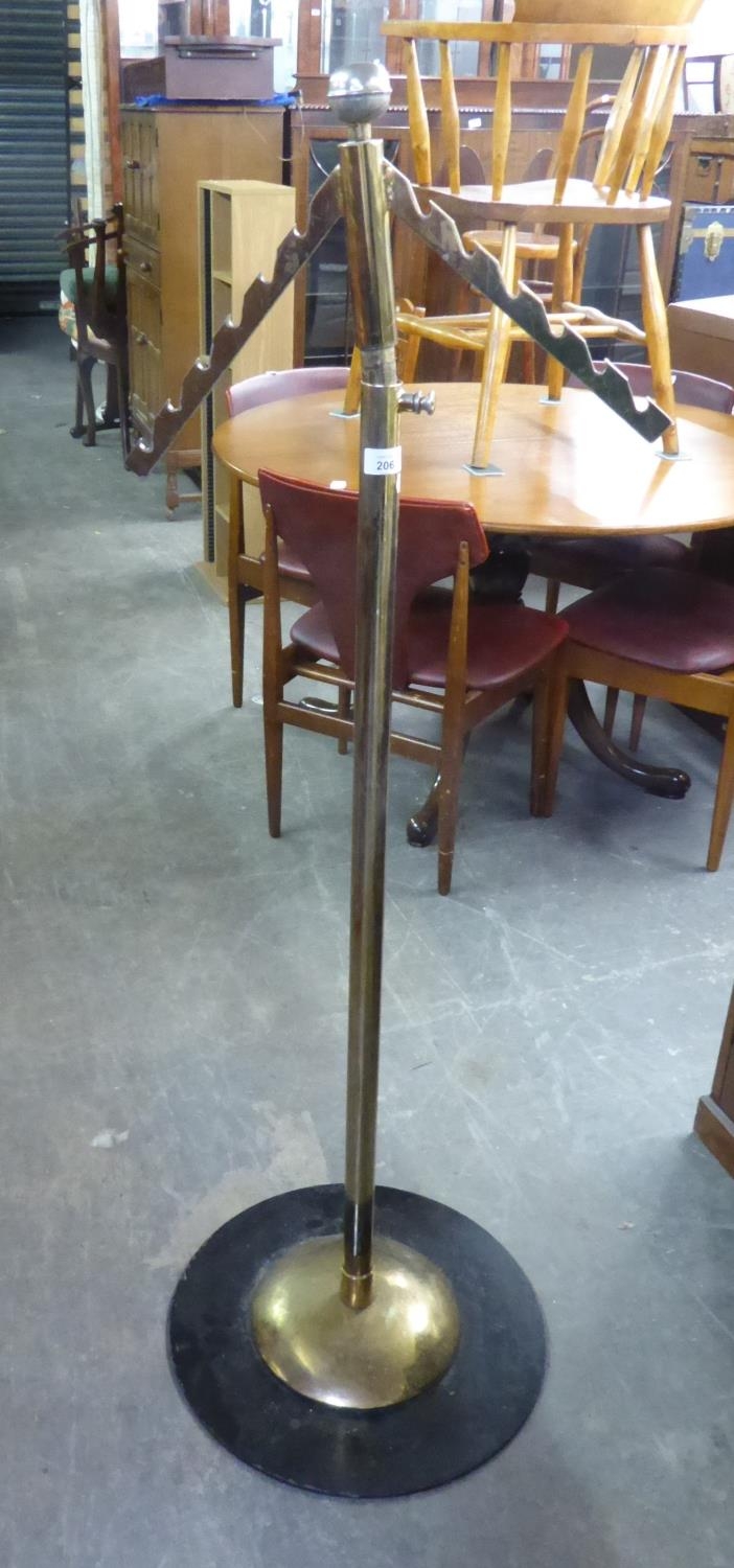 A GOOD, HEAVY QUALITY PRE-WAR BRASS AND PLATED TUBULAR METAL FREE-STANDING TELESCOPIC COAT STAND,