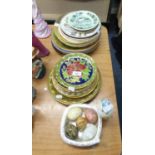 SUNDRY DECORATIVE CHINA INCLUDING RACK PLATES, A DECORATIVE EGG ON A STAND, ETC.