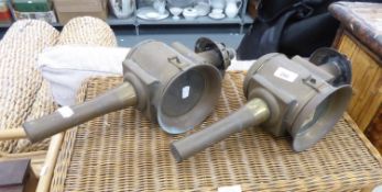 A PAIR OF OLD COACH LAMPS (2)