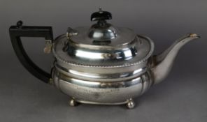 EDWARD VII THREE PIECE SILVER PRESENTATION TEA SET BY PEARCE & SONS, of rounded oblong form with