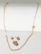 9ct GOLD FINE CHAIN NECKLACE with ring clasp, 16in (41cm) long, (chain broken); 9ct GOLD TRIGGER