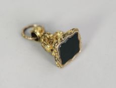 19th CENTURY PINCHBECK ROCOCO FOB SEAL, with vacant bloodstone insert, ring hanger