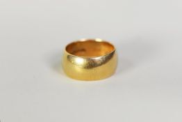 EDWARDIAN 18ct GOLD BROAD WEDDING RING, 10mm wide, Birmingham 1904, 10.9gms, ring size O/Q