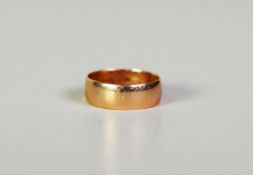 CONTINENTAL GOLD COLOURED METAL BROAD WEDDING RING, inscribed and dated 1918, 3.5gms, ring size M/N