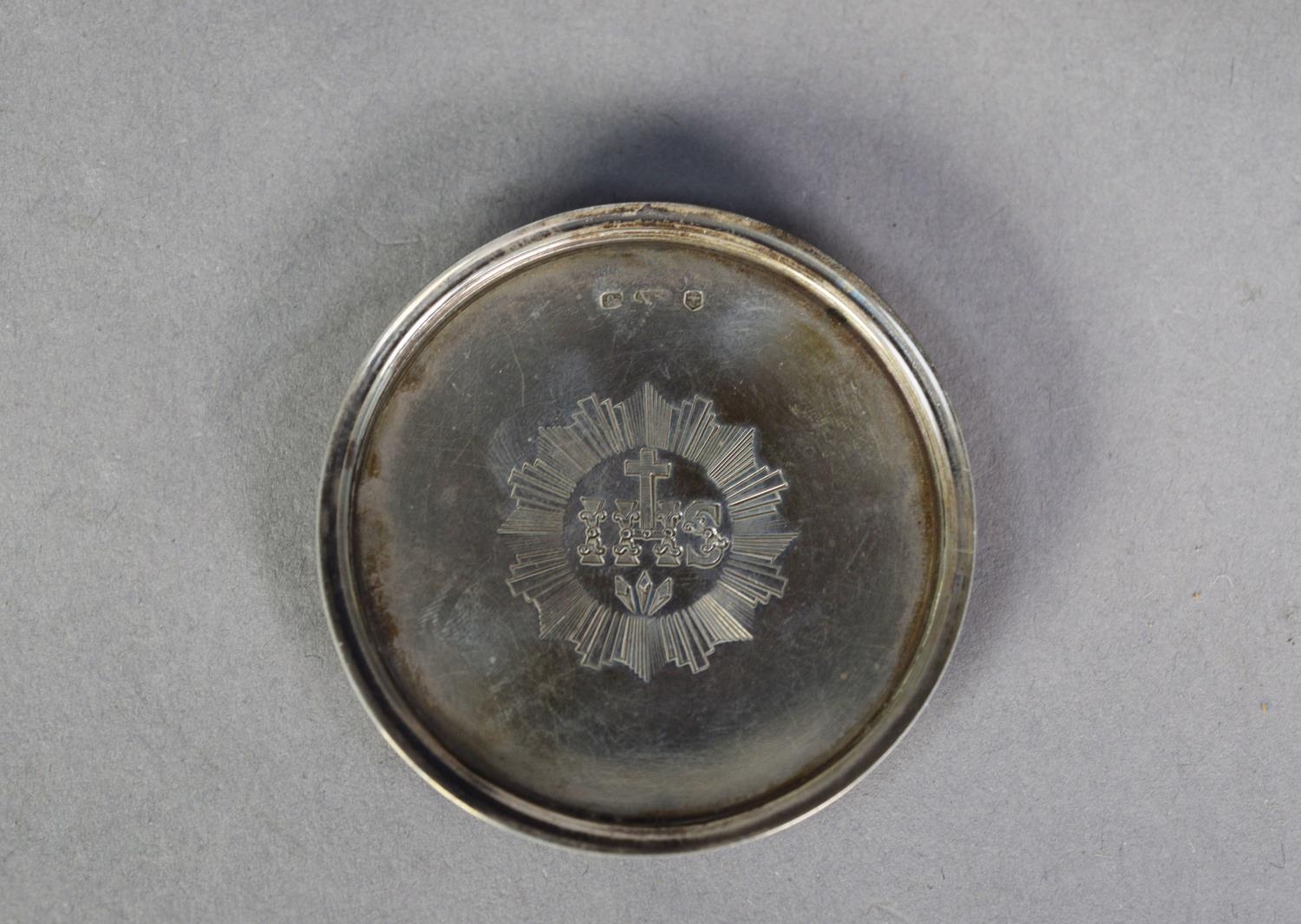 VICTORIAN SILVER CASED TRAVELLING COMMUNION SET each engraved with I H S symbol comprising paten, - Image 2 of 3