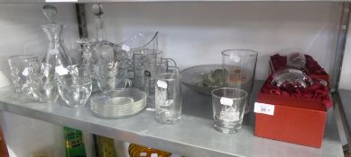 A SELECTION OF GOOD QUALITY GLASSWARE TO INCLUDE; TWO BOXED GLASSES, ENGRAVED 'TAMESIDE', TWO