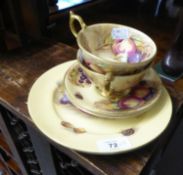 PAIR OF AYNSLEY BONE CHINA FRUIT DECORATED TEA CUPS AND SAUCERS AND ONE 8 1/4" PLATE TO MATCH (5)