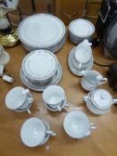 NORITAKE ‘KEW’ CHINA DINNER AND TEA SERVICE FOR EIGHT PERSONS APPROX 40 PIECES