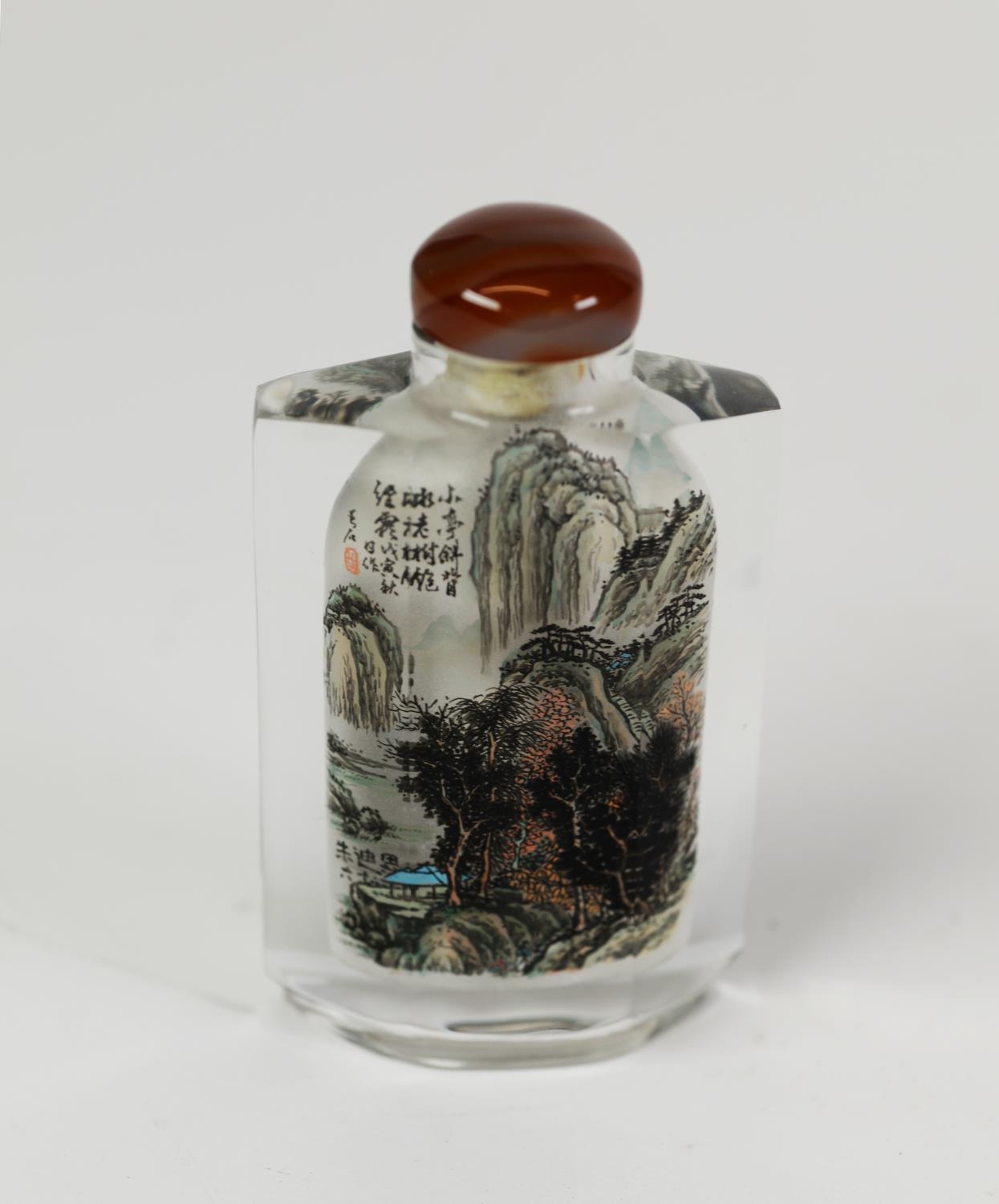FINE QUALITY MODERN CHINESE INTERNALLY PAINTED SNUFF BOTTLE encased in facet cut clear glass with - Image 2 of 3
