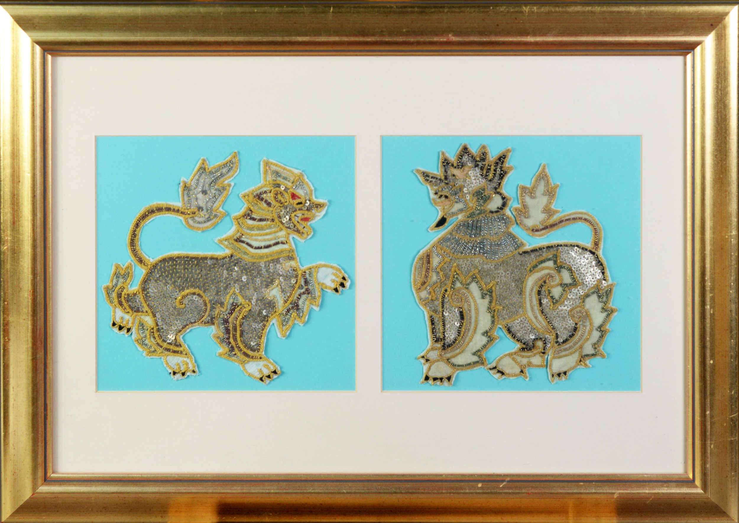 TWO PAIRS OF SOUTH EAST ASIAN GOLD THREAD AND SEQUINNED PICTURES, one a pair of temple lions, the - Image 2 of 4