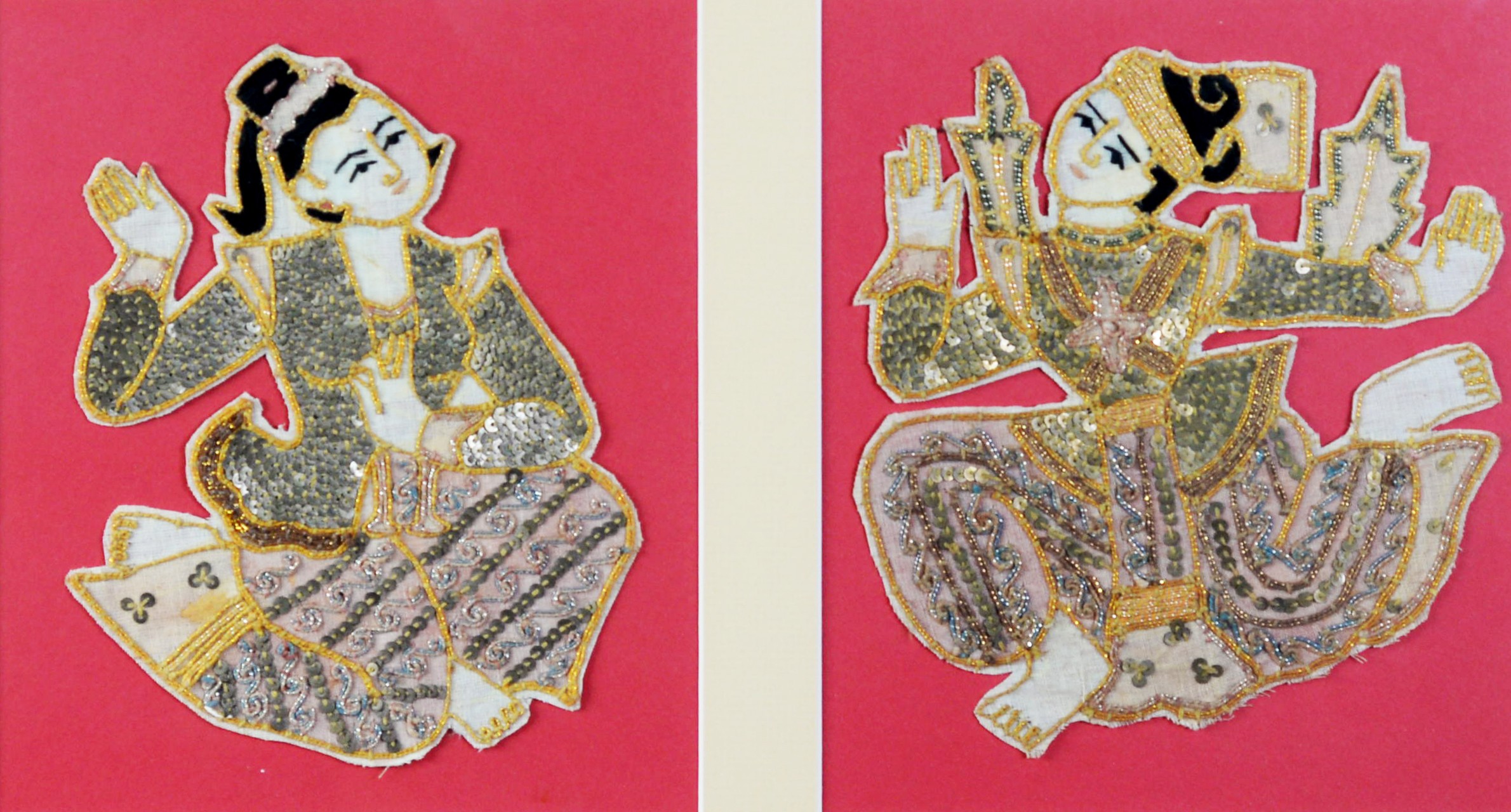 TWO PAIRS OF SOUTH EAST ASIAN GOLD THREAD AND SEQUINNED PICTURES, one a pair of temple lions, the - Image 3 of 4