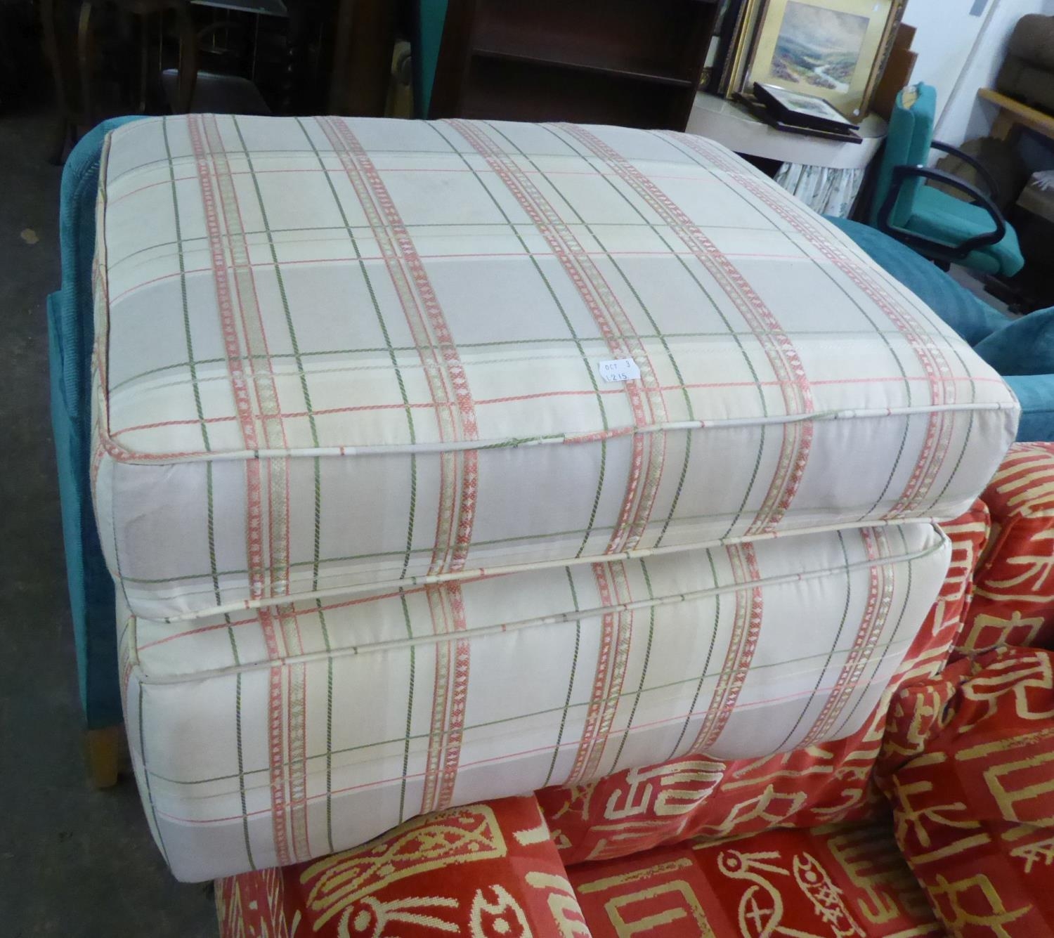 A TWO SEATER SETTEE, COVERED IN CHECK FABRIC AND THE MATCHING FOOTSTOOL (2) - Image 2 of 2