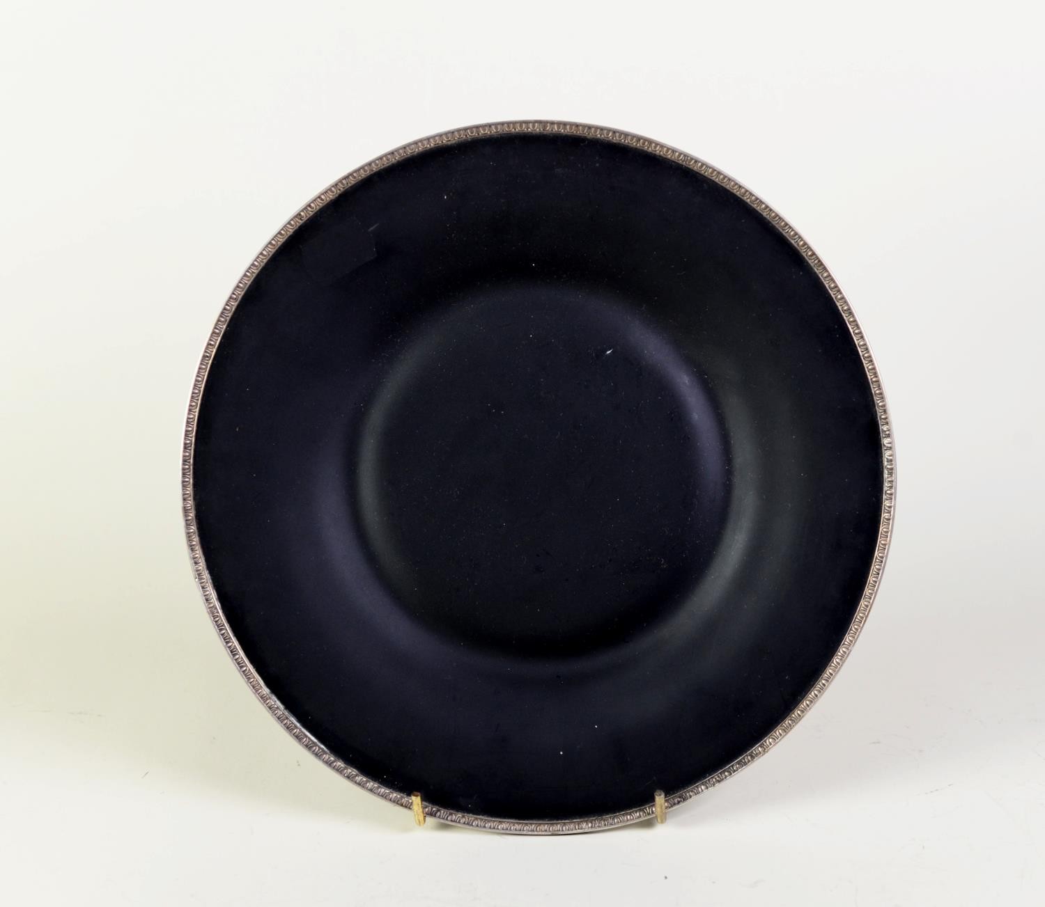 CIRCA 1920s BLACK AMETHYST GLASS AND SILVER MOUNTED CIRCULAR PLAQUE/PLATE having egg and dart - Image 2 of 2