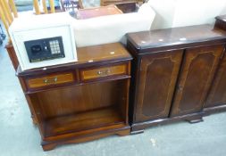 AN INLAID MAHOGANY TWO-TIER OPEN BOOKCASE WITH TWO DRAWERS ABOVE AND TWO SIMILAR STYLE STORAGE