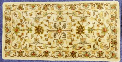 INDIAN MIRZAPUR RUG OF KASHAN DESIGN, handmade with pure wool, having all-over floral and foliate