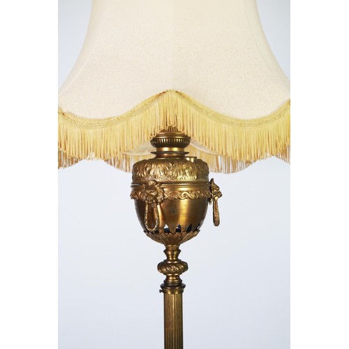 EARLY TWENTIETH CENTURY GILT METAL AND WHITE VEINED MARBLE ADJUSTABLE STANDARD OIL LAMP - Image 2 of 2