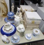 MIXED LOT OF MODERN CERAMICS, to include: ROYAL CROWN DERBY ‘MANDARIN’ HOT WATER JUG, SET OF FOUR (
