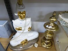 A LARGE WHITE AND PART GILT TABLE LAMP IN THE FORM OF AN ORIENTAL FEMALE FIGURE SEATED IN A LOTUS