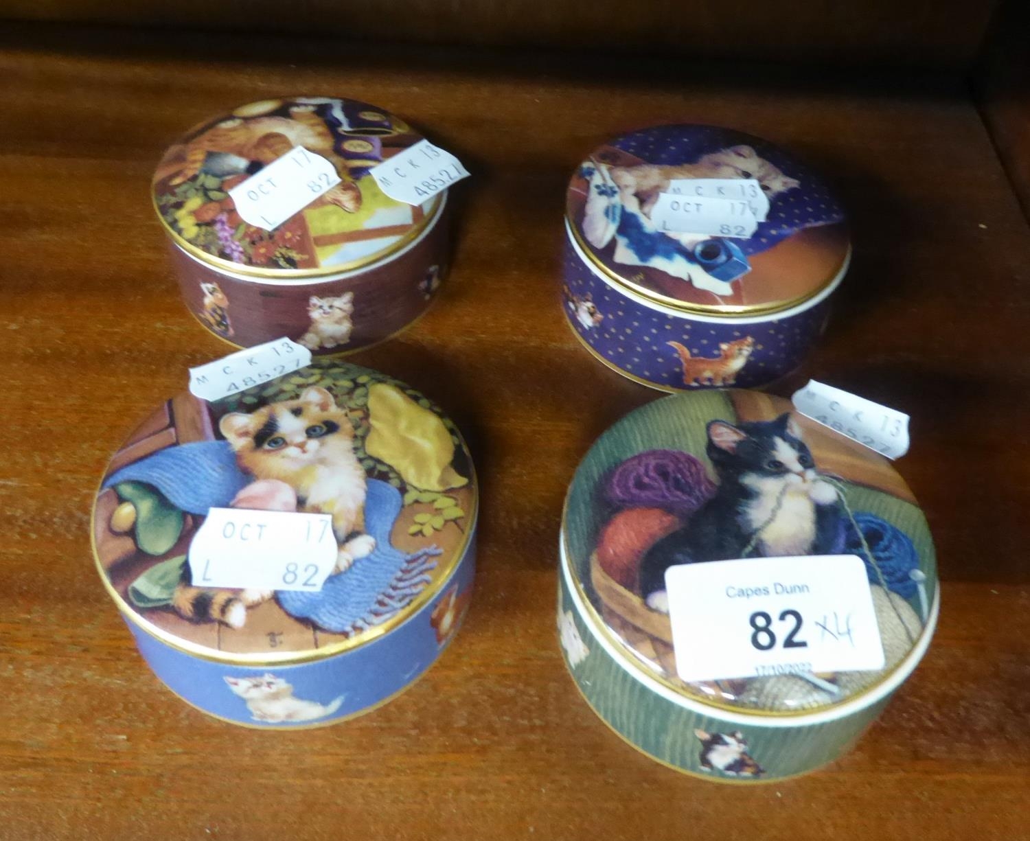 A SET OF 4 ARDLEIGH ELLIOTT PORCELAIN CIRCULAR TRINKET BOXES AND LIDS, PRINTED WITH KITTENS