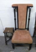 A VICTORIAN PRIE-DIEU CHAIR, TOGETHER A SMALL CARVED OAK TABLE (2)