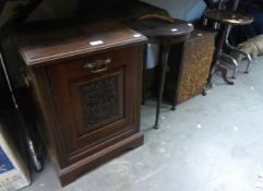 AN EMBOSSED FAUX LEATHER COVERED MAGAZINE STAND, A TRIPOD WINE TABLE, A SMALL OVAL FOUR LEGGED TABLE