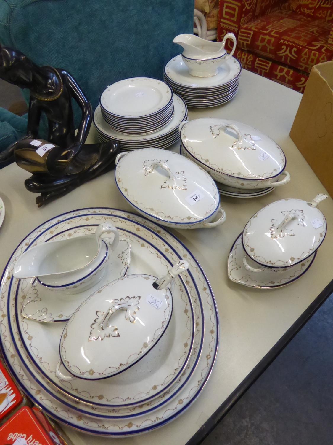 EARLY 20TH CENTURY PART DINNER SERVICE, INCLUDING MEAT PLATE, VEG TUREENS, SAUCE TUREEN, CERAMIC