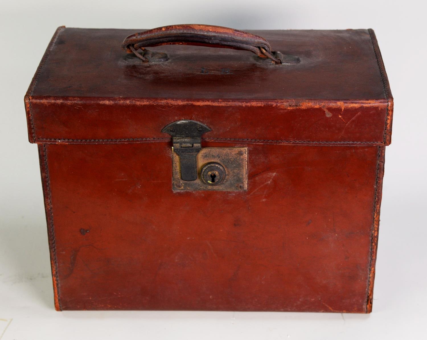 WOODROW AND SON, LONDON TOP HAT IN VIRTUALLY MINT CONDITION, in a circa 1920'S TAN LEATHER AND DUSKY - Image 2 of 3