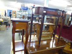 LAMP STAND AND CONSOLE TABLE (2)