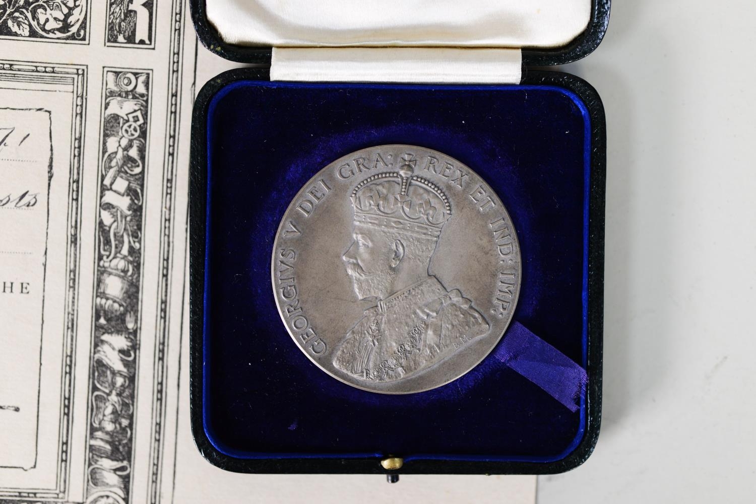 GEORGE V WHITE METAL MEDAL - National Medal for Success in Art - issued by the South Kensington - Image 2 of 3