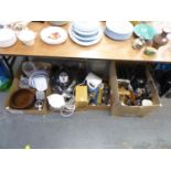 A LARGE SELECTION OF KITCHEN ITEMS TO INCLUDE; SMALL ELECTRICAL APPLIANCES, PASTA MAKERS, BLOCK WITH