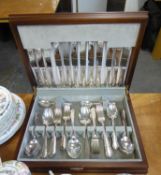 MODERN WOODEN CASED 44 PIECE CANTEEN OF E P N S  A1 QUALITY CUTLERY FOR SIX PLACE SETTINGS