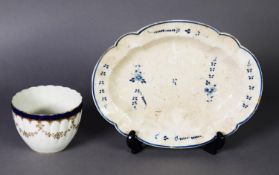 LATE 18TH CENTURY WORCESTER LOBED DISH, decorated with blue posies plus a fluted tea bowl with royal