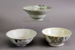 19TH CENTURY TEK SING CHINESE EXPORT PORCELAIN BOWL, (recovered from the wreck of the Tek Sing which
