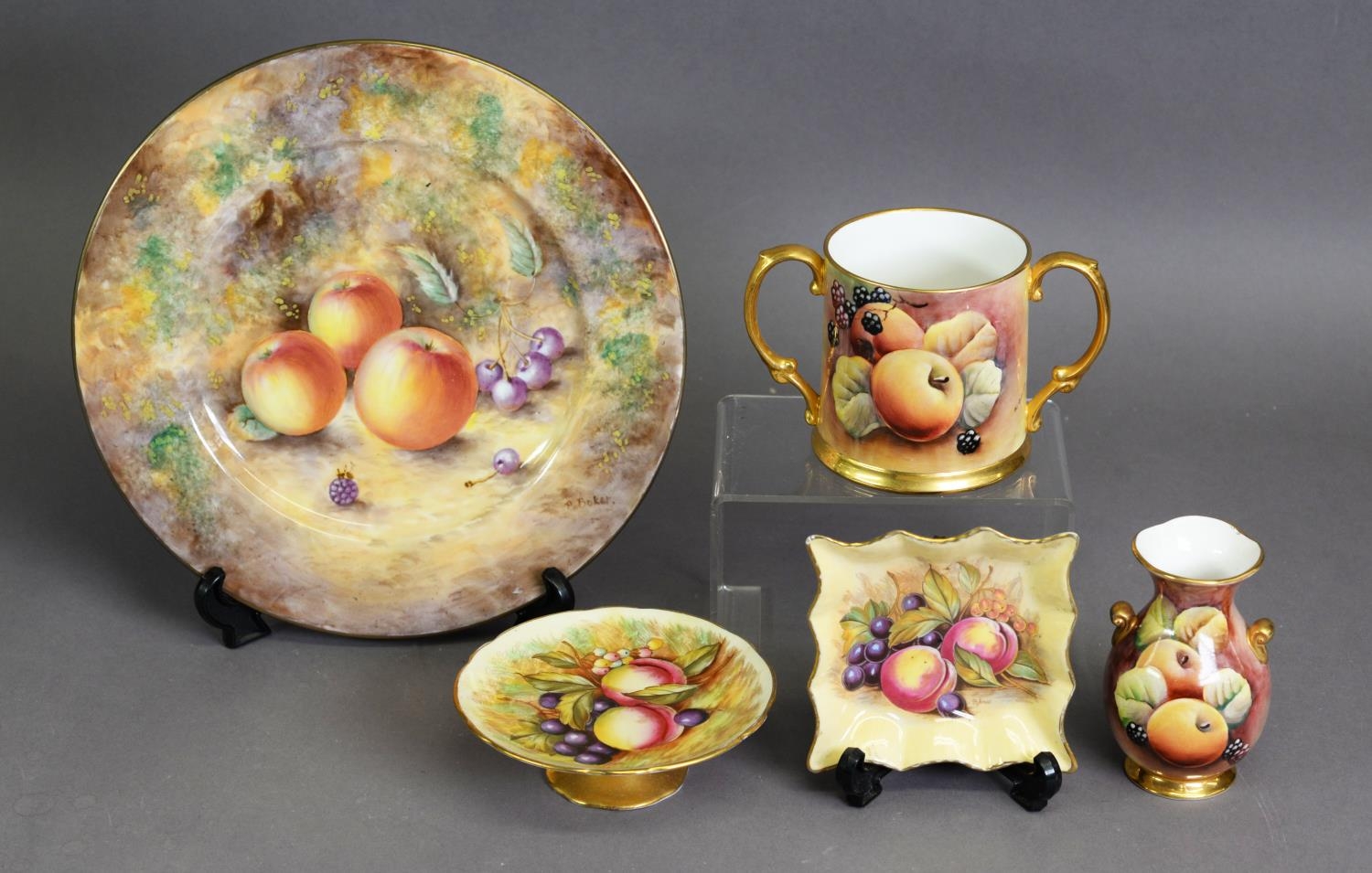 THREE PIECES OF MODERN FRUIT PAINTED CHINA, comprising: ‘WISHCOTT CERAMICS’ PLATE, signed by P