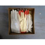 EIGHT PAIRS OF LADIES LEATHER GLOVES, SOME UNUSED/AS NEW AND A PAIR OF FABRIC GLOVES (1 BOX)