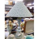 TWO PAINTED WOOD TABLE LAMPS AND SHADES AND A SMALL QUANTITY OF VARIOUS PICTURES
