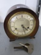 A PRESENTATION 'SMITH'S MAHOGANY STRIKING MANTEL CLOCK, 1959, WITH 2 KEYS