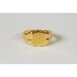 GENT'S 22ct GOLD SIGNET RING, the cartouche shaped top initialled J.W., 7.2gms, ring size R/S