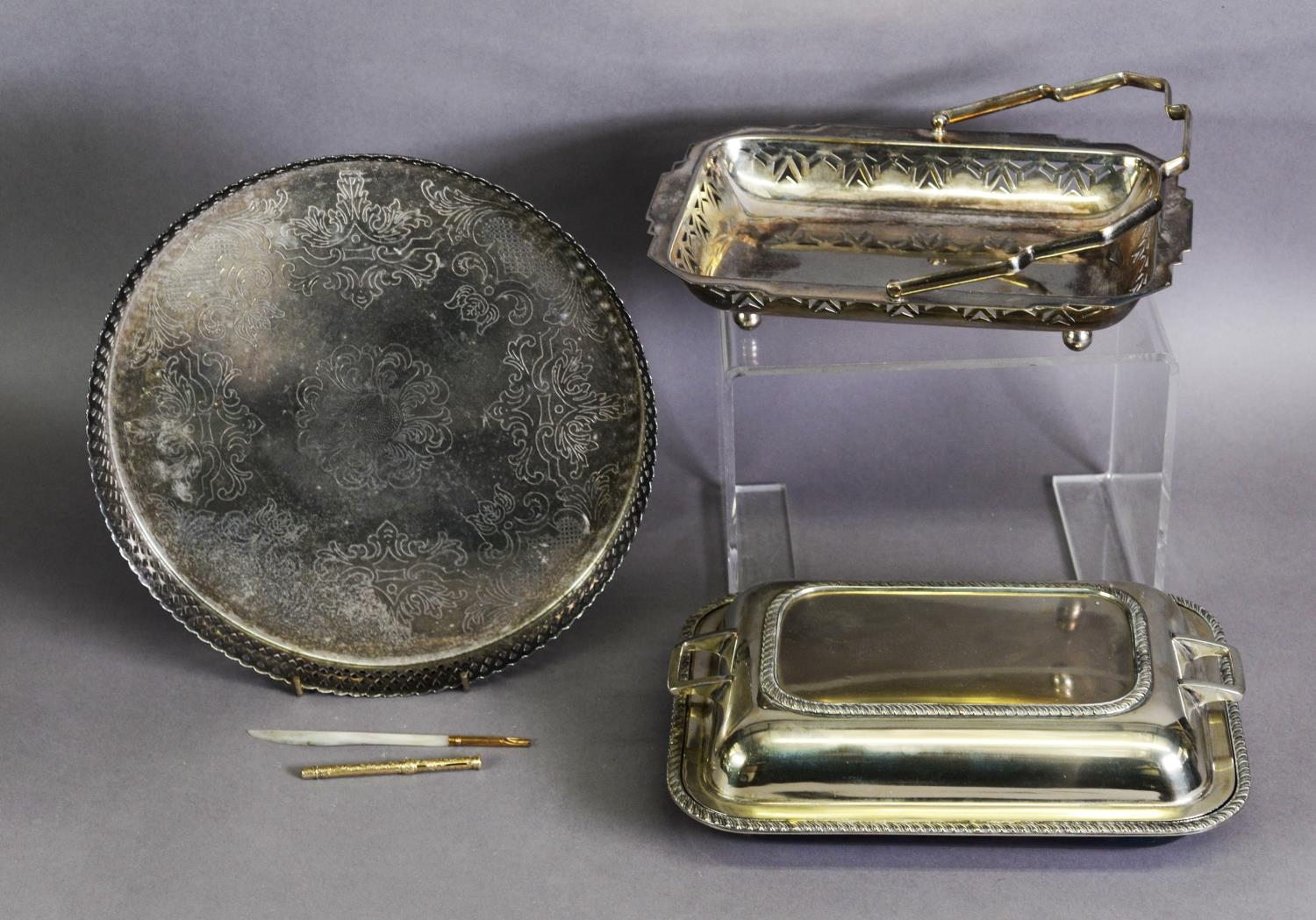 MIXED LOT OF ELECTROPLATE, to include: TWO HANDLED ROUNDED OBLONG ENTRÉE DISH AND COVER with - Image 2 of 5