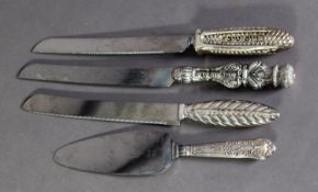 MODERN QUEENS PATTERN FILLED SILVER HANDLED TART SERVER, together with BREAD KNIVES WITH FILLED