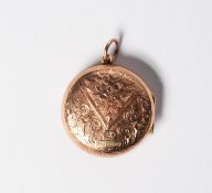 9ct GOLD FLORAL ENGRAVED CIRCULAR PHOTOGRAPH LOCKET PENDANT, Chester 1911, 5gms